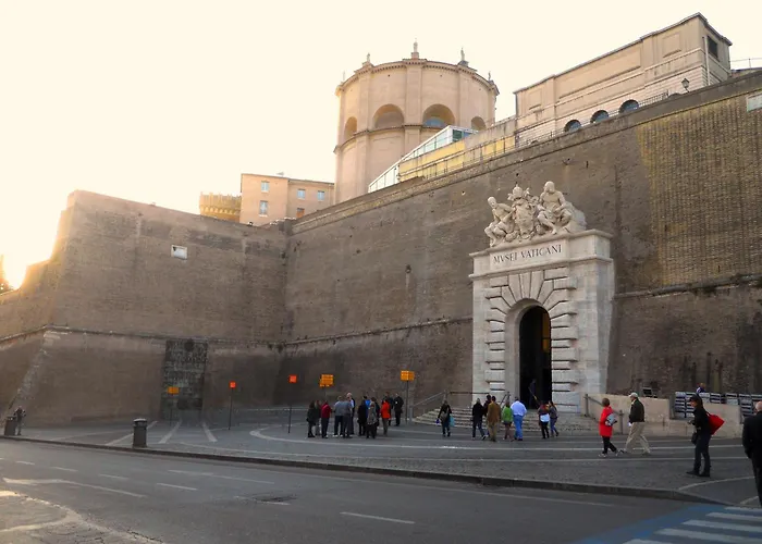 5' Dai Musei Vaticani E 3' Dalla Metro